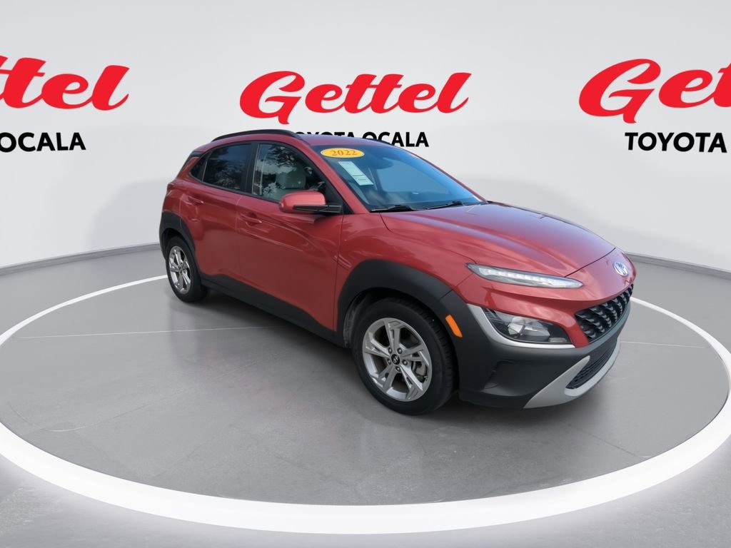 Used 2022 Hyundai Kona SEL image 2