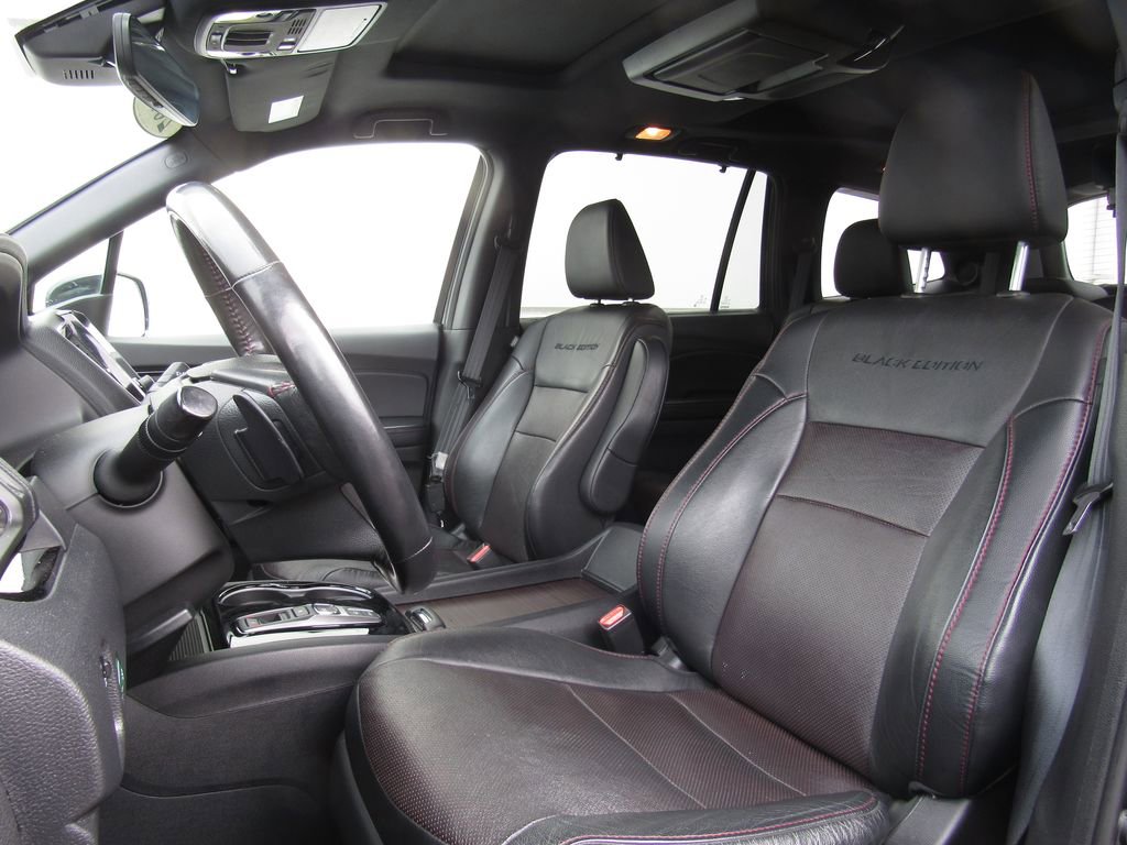 Used 2020 Honda Pilot Black Edition image 11