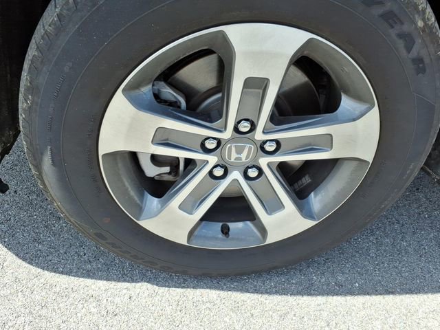 Used 2025 Honda Pilot EX-L image 18