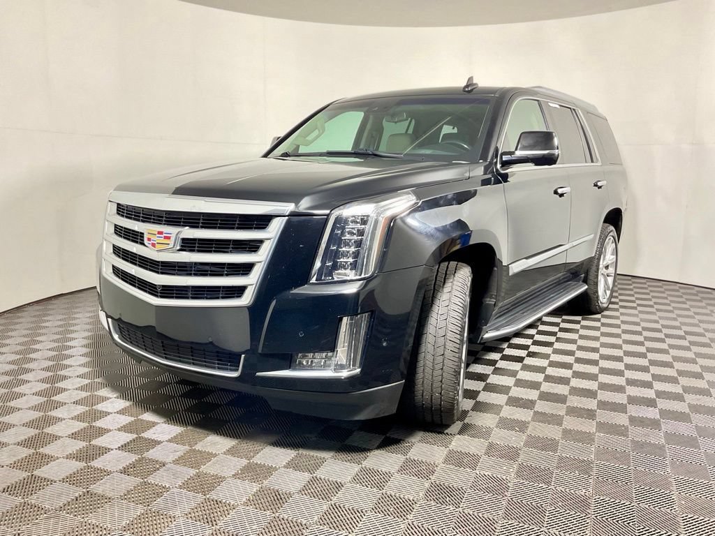 Used 2019 Cadillac Escalade Luxury AWD/4WD image 2