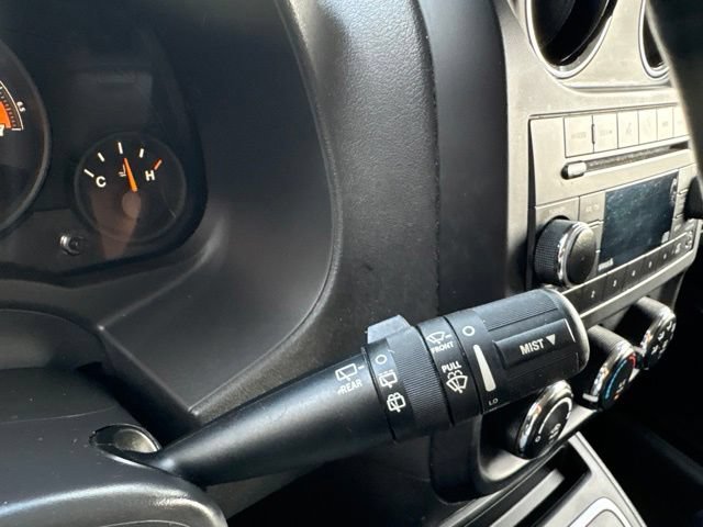 Used 2017 Jeep Patriot Sport w/ Power Value Group FWD image 19