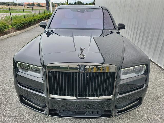 Certified 2023 Rolls-Royce Cullinan Black Badge w/ Dark Exterior Package image 11
