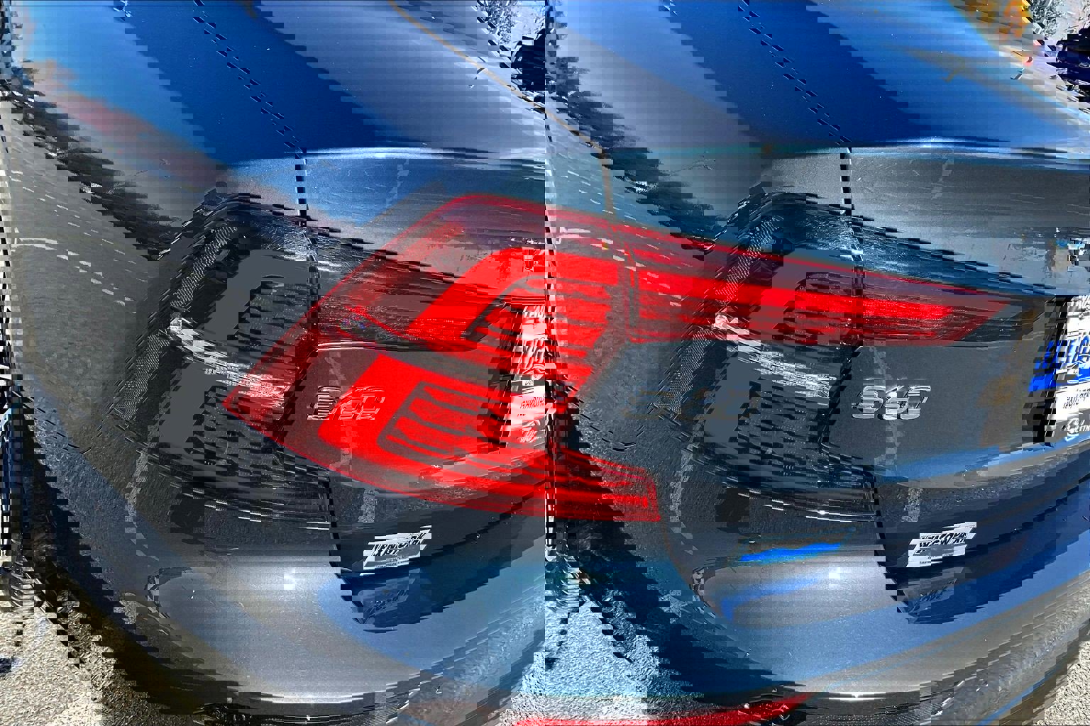 Used 2024 Volvo S60 B5 Plus image 25