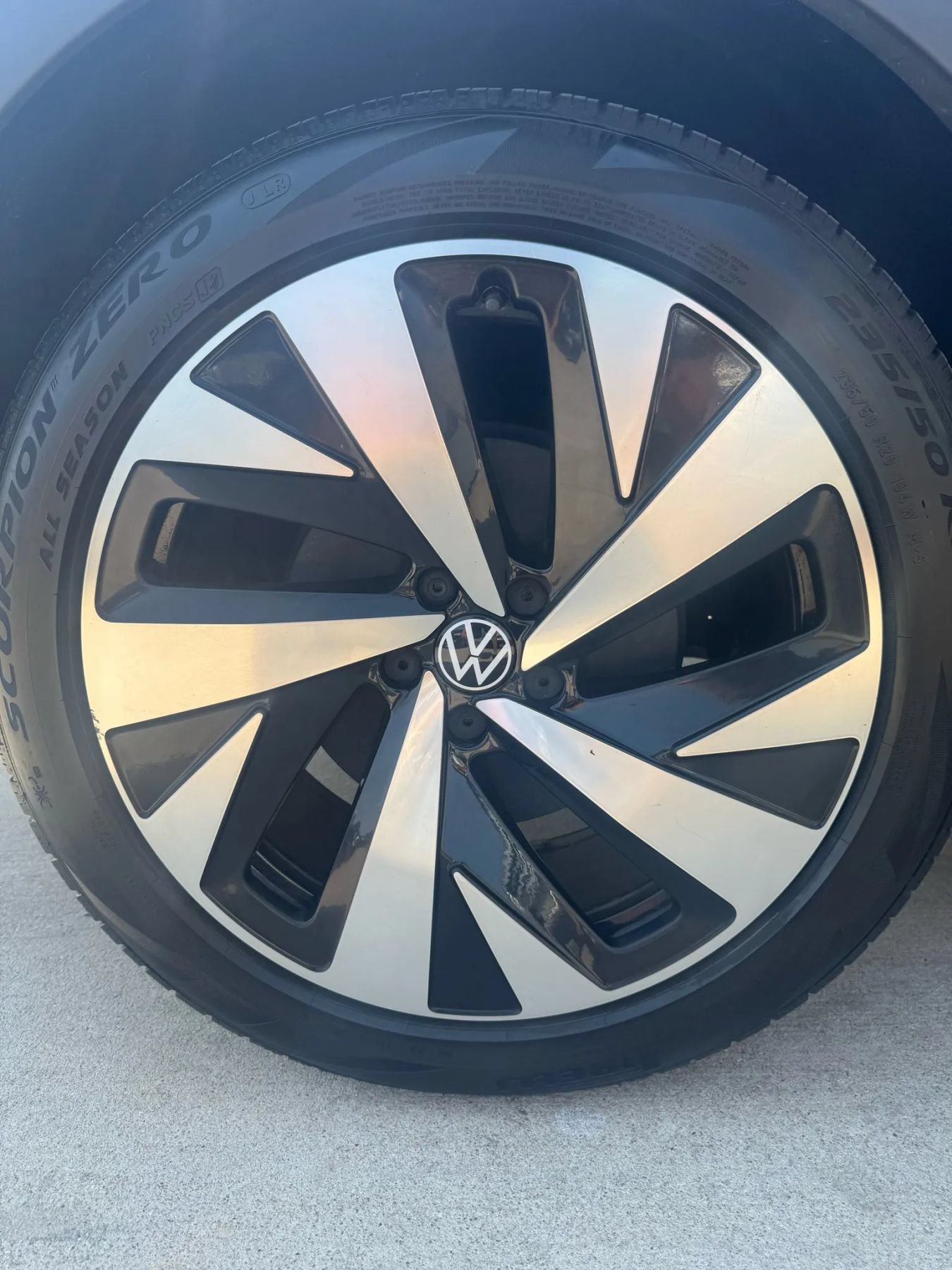 Used 2021 Volkswagen ID.4 Pro S AWD/4WD image 24