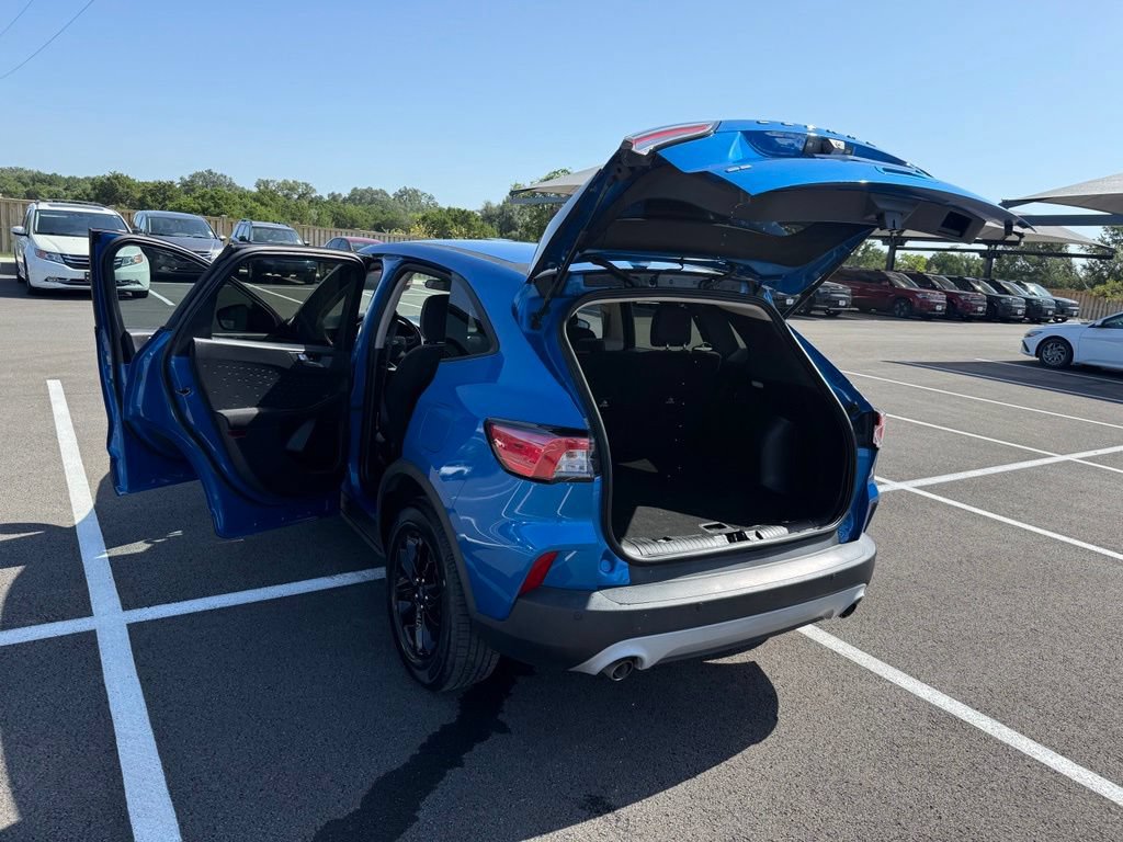 Used 2020 Ford Escape SE Sport FWD image 25