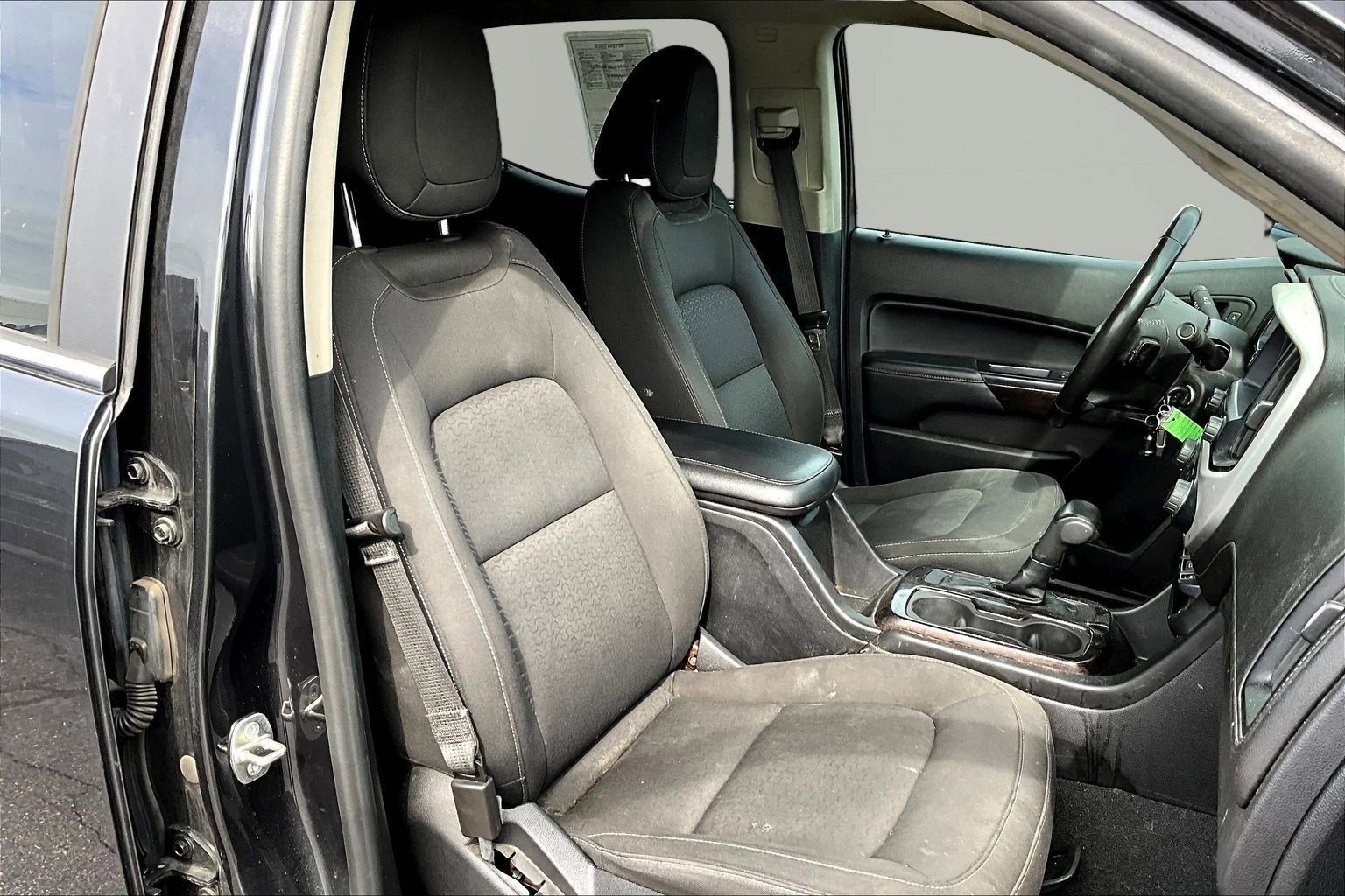 Used 2020 GMC Canyon SLE w/ Elevation Edition AWD/4WD image 29