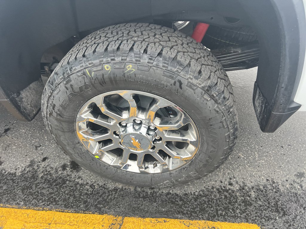 New 2026 Chevrolet Silverado 2500 LTZ w/ LTZ Premium Package image 9