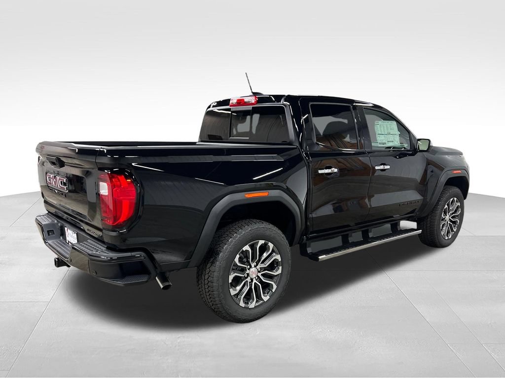 New 2026 GMC Canyon Denali w/ LPO, Black Badging Package AWD/4WD image 8