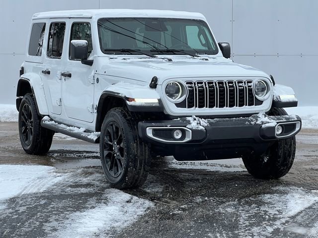 Used 2025 Jeep Wrangler Unlimited Sahara image 1
