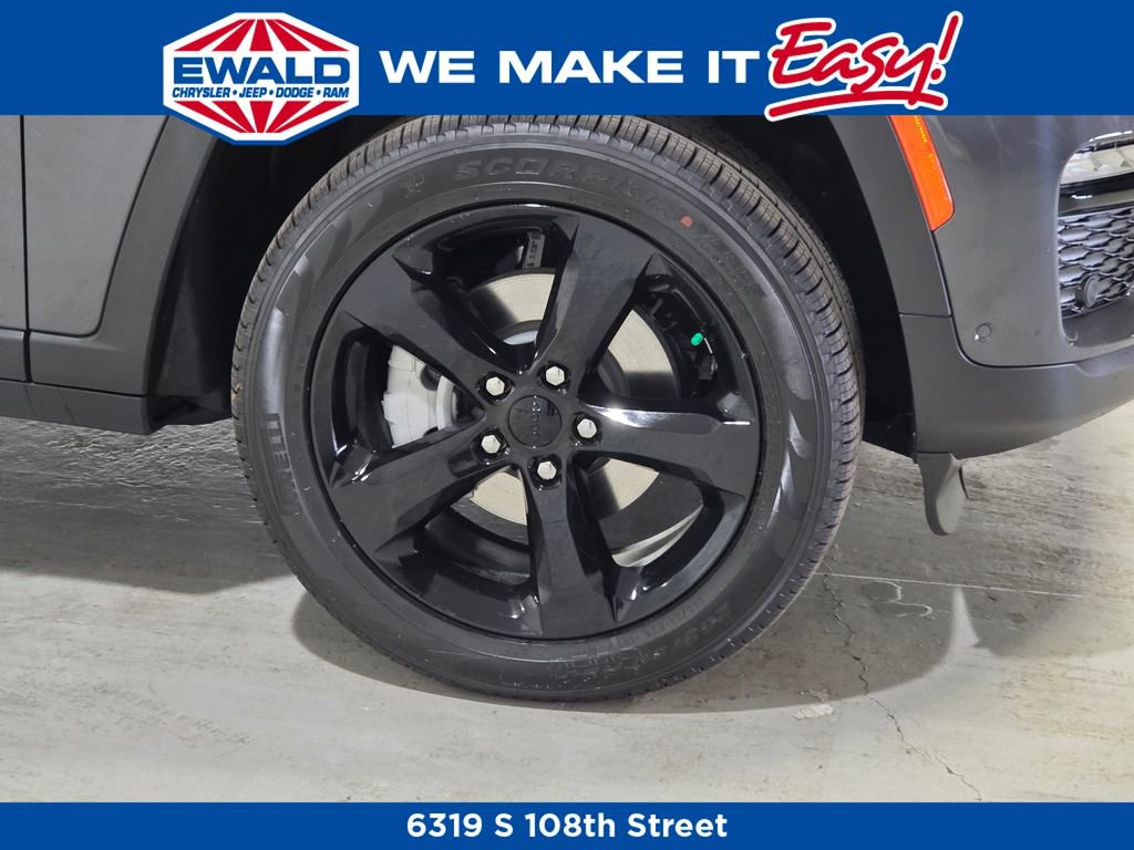 New 2025 Jeep Grand Cherokee Limited image 14