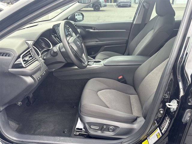 Used 2023 Toyota Camry LE FWD image 17