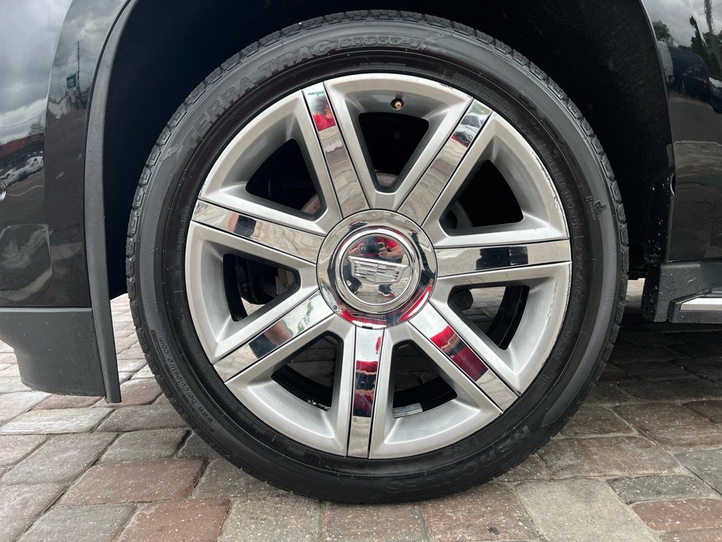 Used 2020 Cadillac Escalade ESV Luxury AWD/4WD image 11