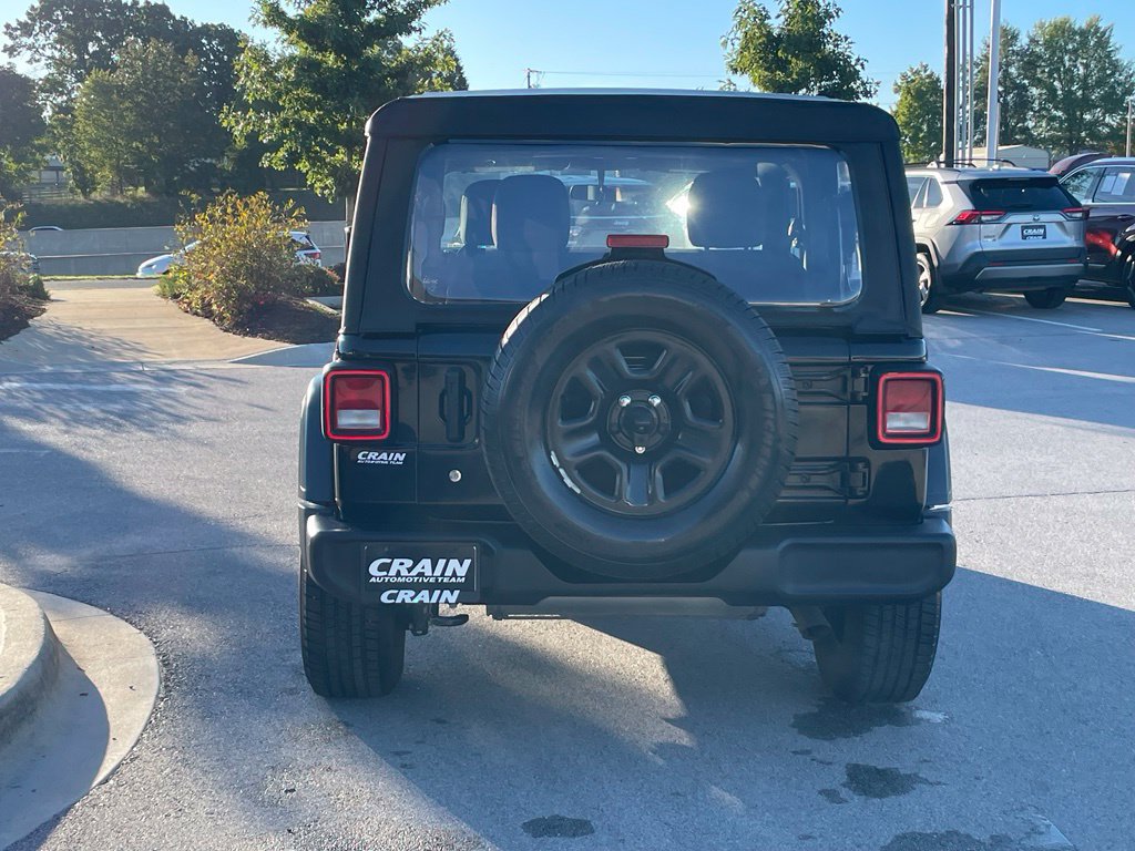 Used 2019 Jeep Wrangler Sport AWD/4WD image 6