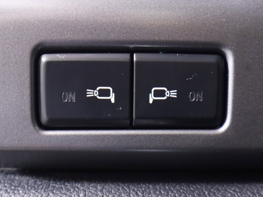 Used 2019 Buick Enclave Avenir w/ Avenir Technology Package image 10