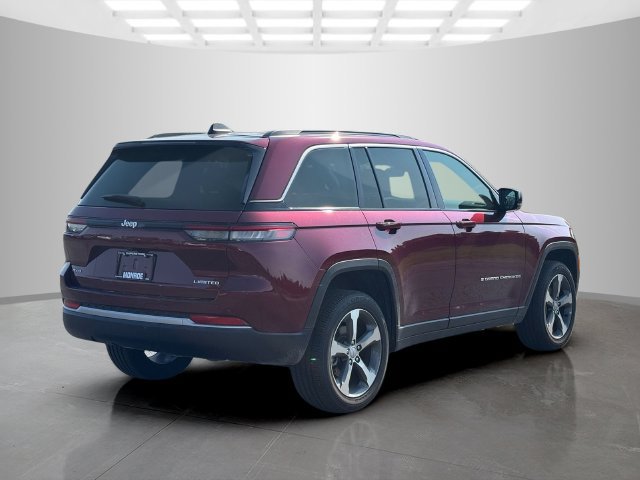 Used 2026 Jeep Grand Cherokee Limited AWD/4WD image 7