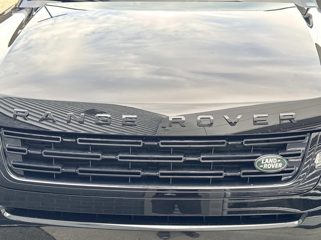 New 2026 Land Rover Range Rover Evoque S AWD/4WD image 9