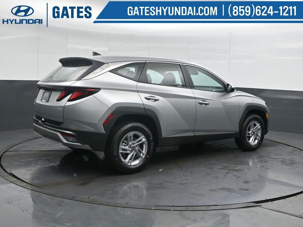New 2026 Hyundai Tucson SE AWD/4WD image 2