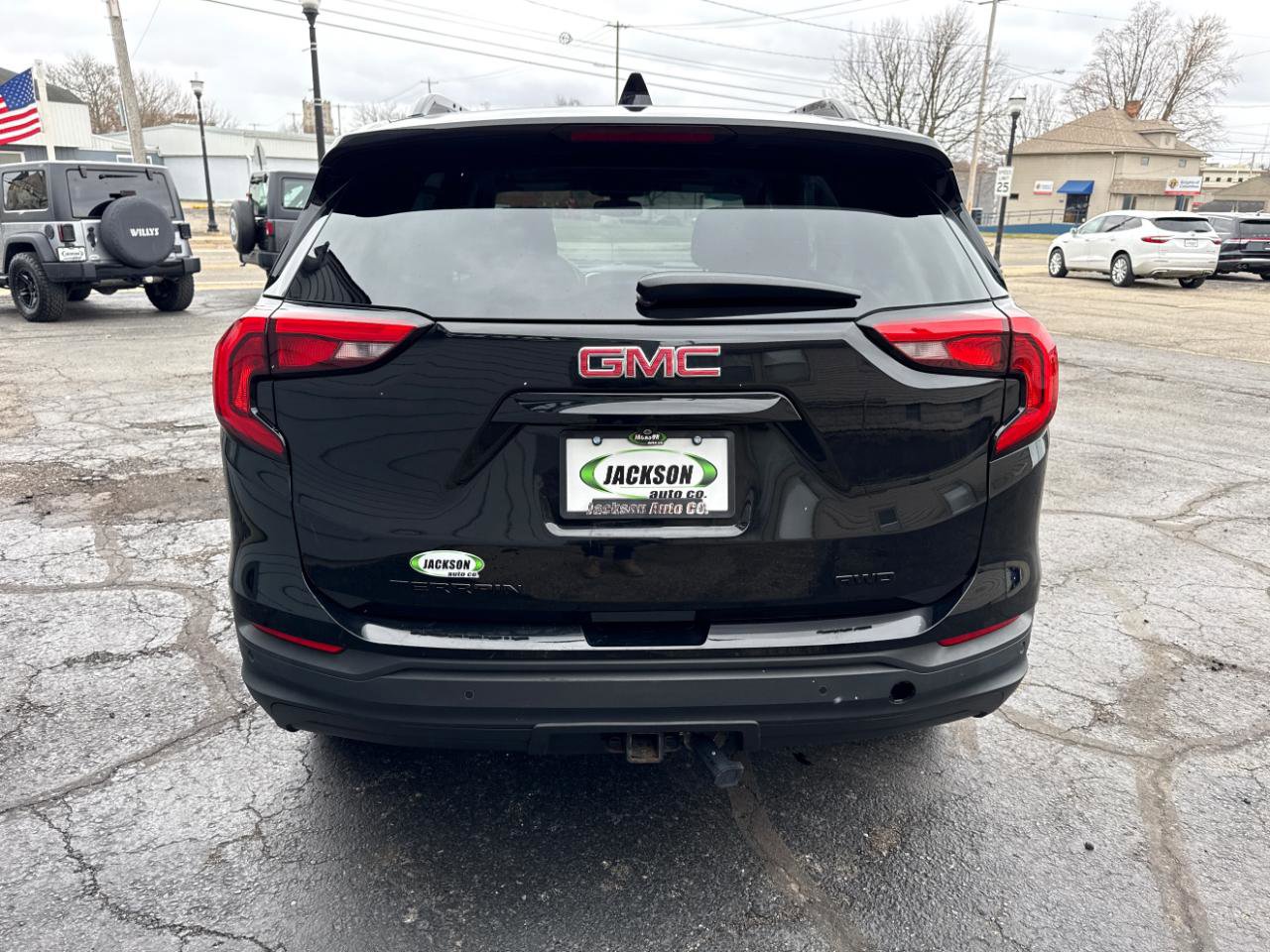 Used 2019 GMC Terrain SLE w/ Driver Convenience Package image 4