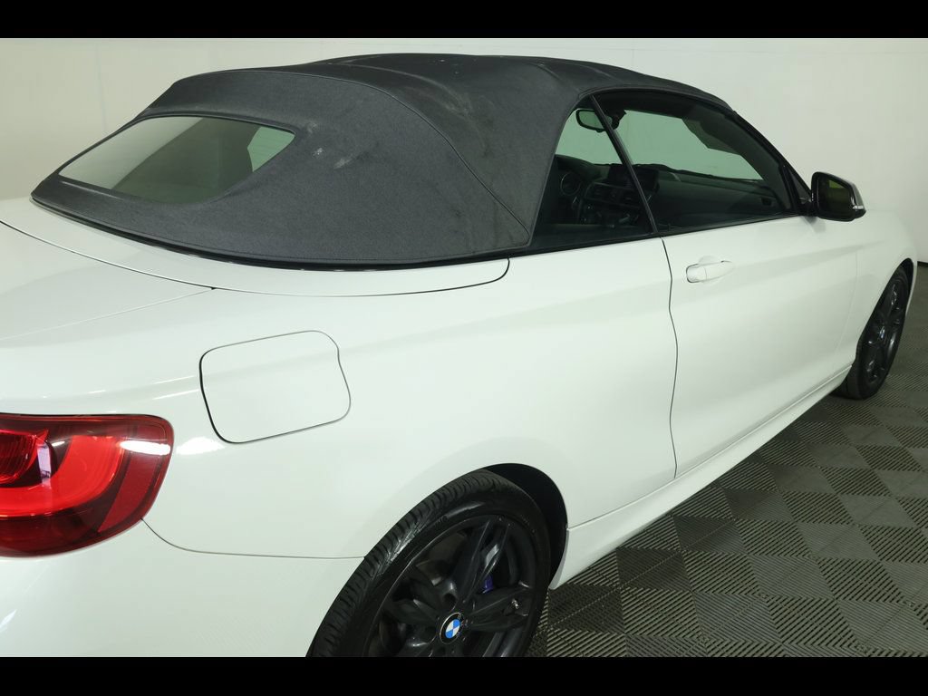 Used 2016 BMW M235i Convertible RWD image 16