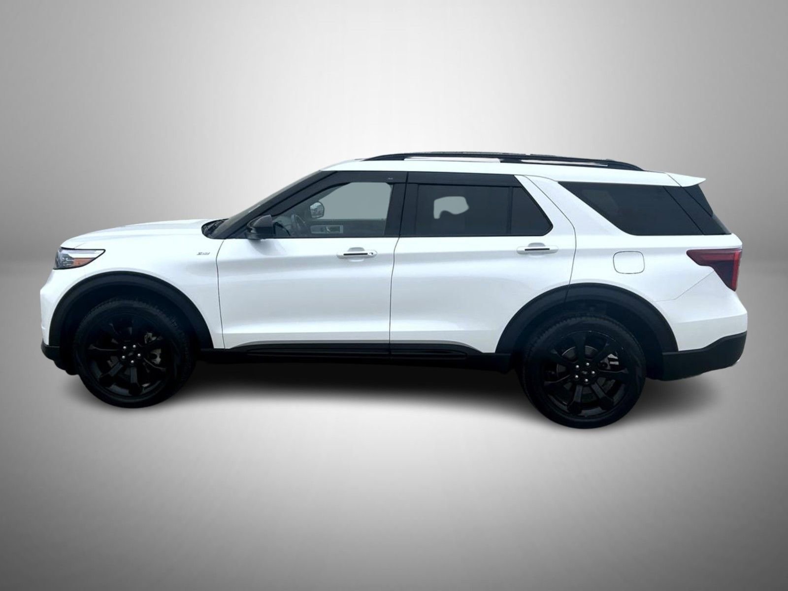 Used 2023 Ford Explorer ST-Line w/ Class IV Trailer Tow Package image 8