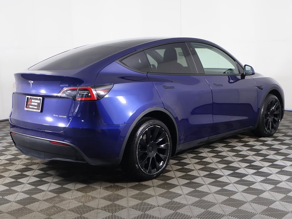 Used 2021 Tesla Model Y Long Range image 10