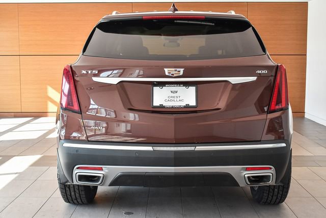 Used 2022 Cadillac XT5 Premium Luxury w/ LPO, Floor Liner Package AWD/4WD image 7