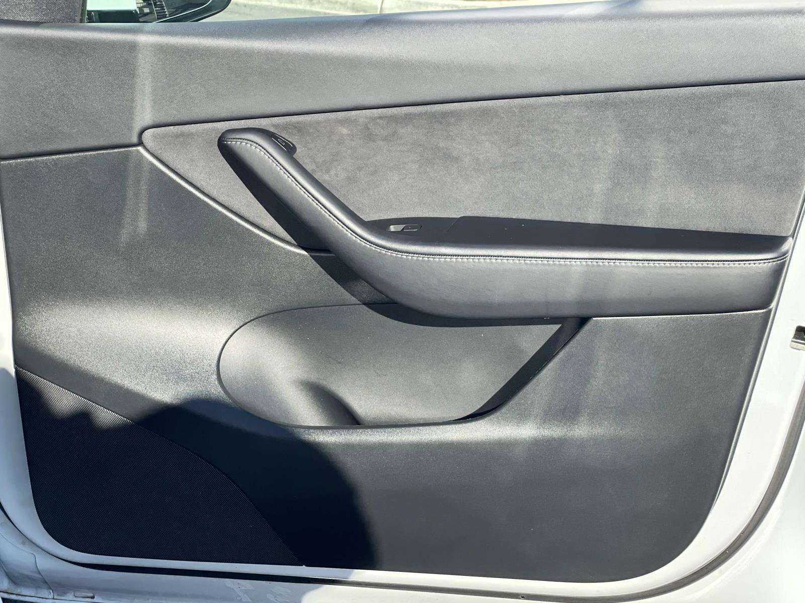 Used 2022 Tesla Model Y Performance image 27