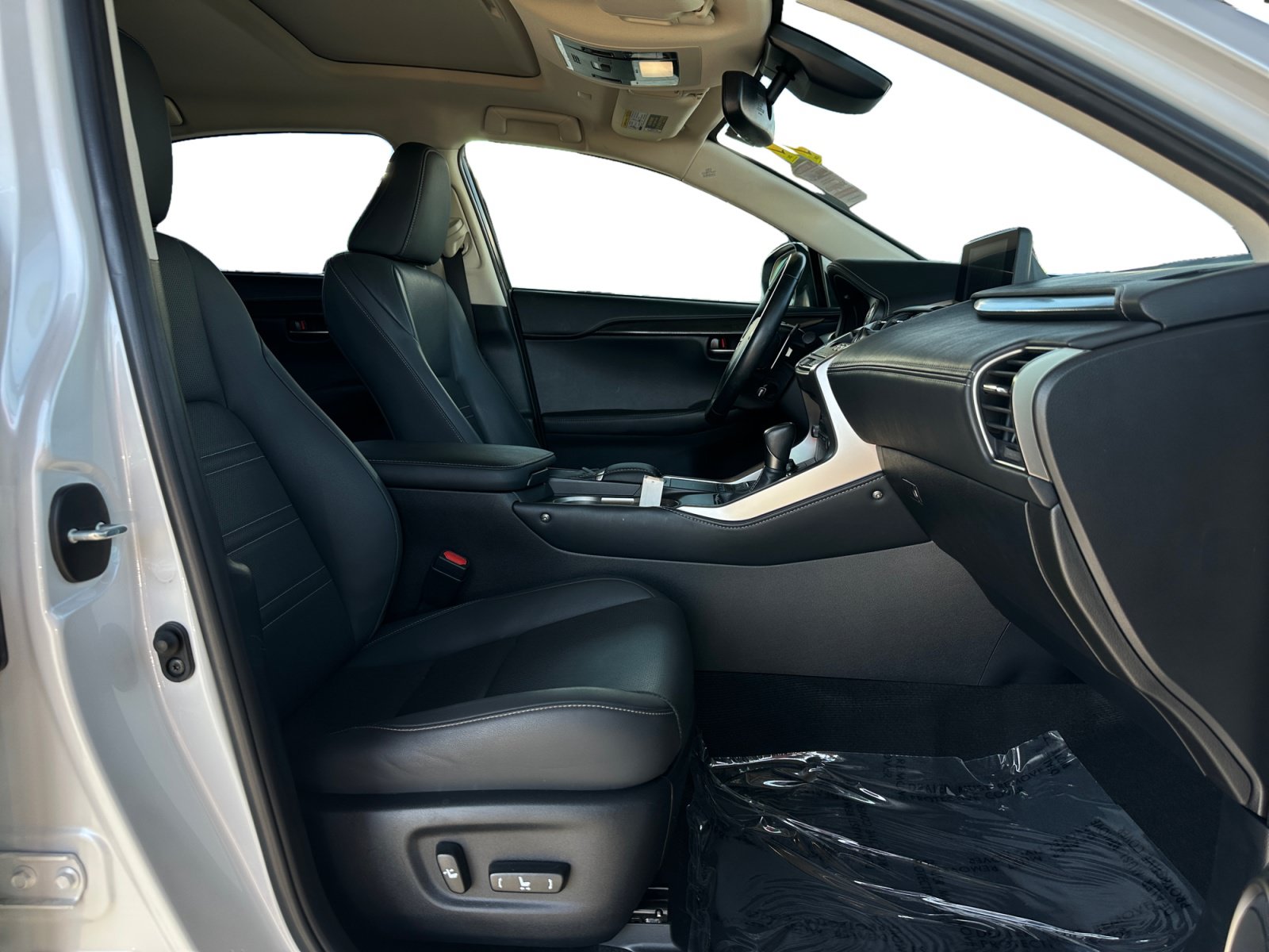 Used 2020 Lexus NX 300 FWD w/ Comfort Package image 15