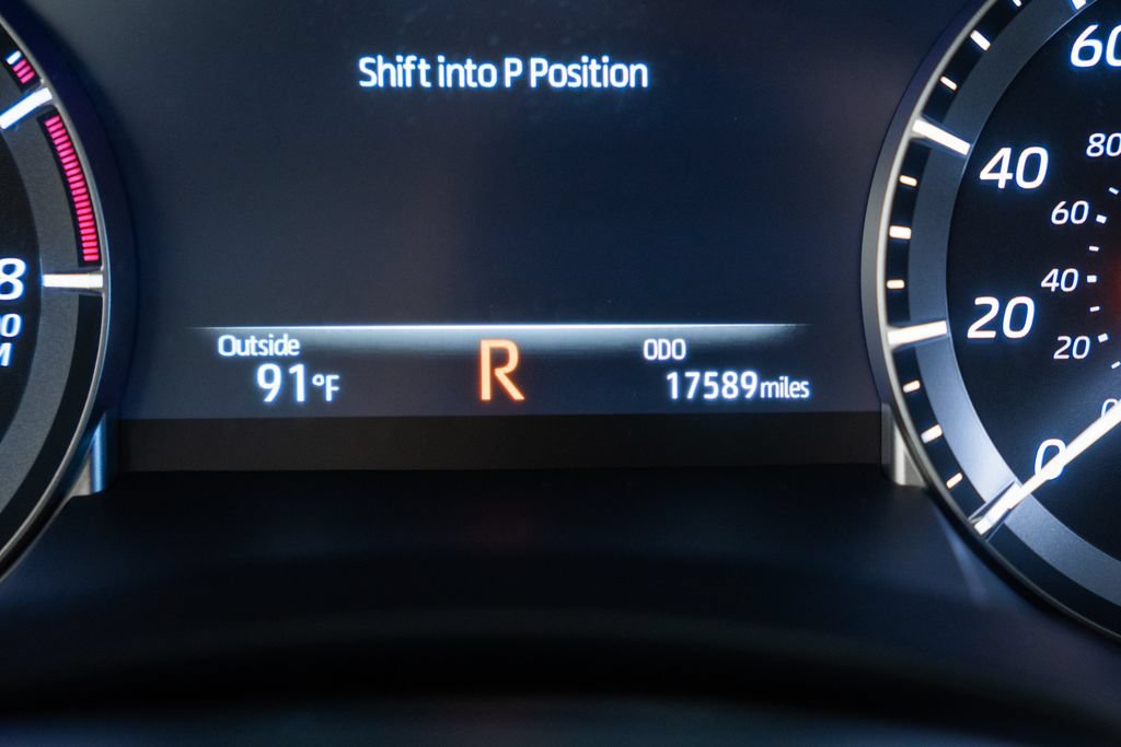 Used 2022 Toyota Highlander XLE AWD/4WD image 44