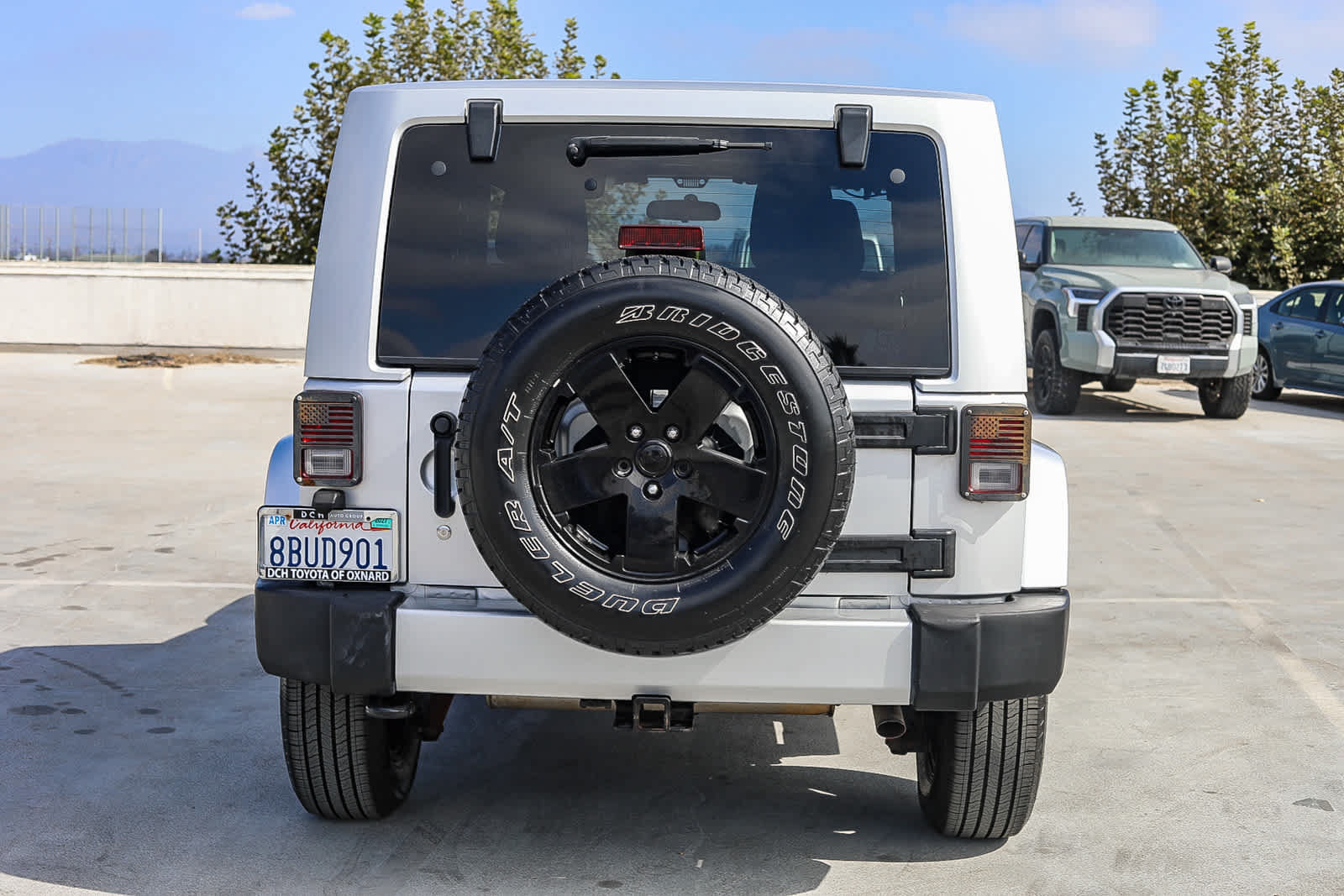 Used 2012 Jeep Wrangler Sahara w/ Connectivity Group AWD/4WD image 6