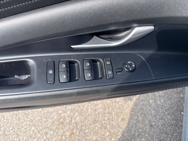 Used 2022 Hyundai Elantra SEL FWD image 16