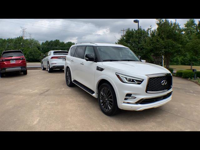 Used 2023 INFINITI QX80 Premium Select w/ Cargo Package AWD/4WD image 2