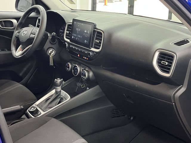 Used 2021 Hyundai Venue SEL FWD image 26