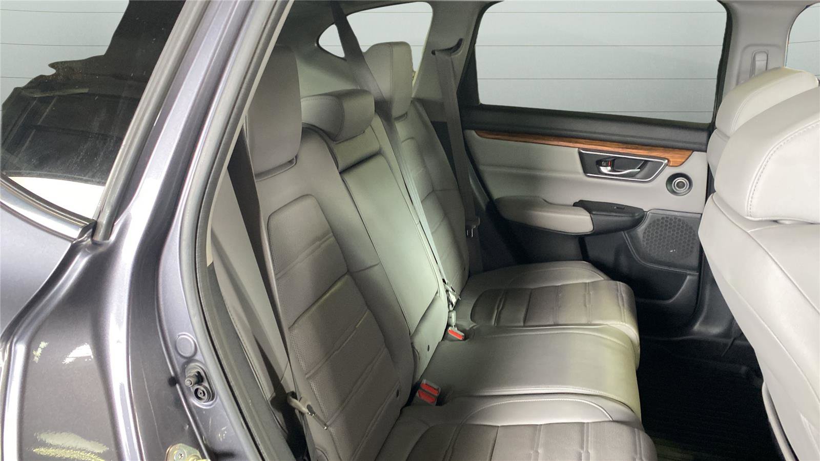 Used 2017 Honda CR-V Touring image 23