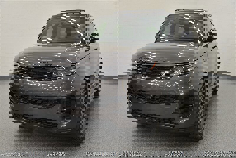 Used 2024 Land Rover Range Rover Sport SE image 1