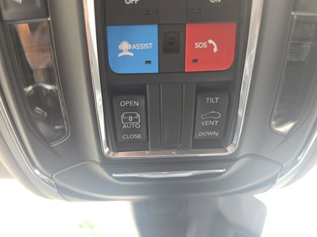Used 2023 Jeep Grand Cherokee Laredo X AWD/4WD image 26