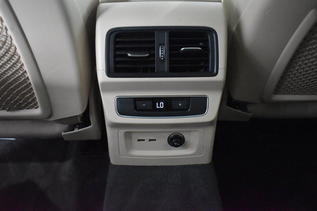 Used 2023 Audi Q5 2.0T Premium Plus w/ Premium Plus Package AWD/4WD image 23