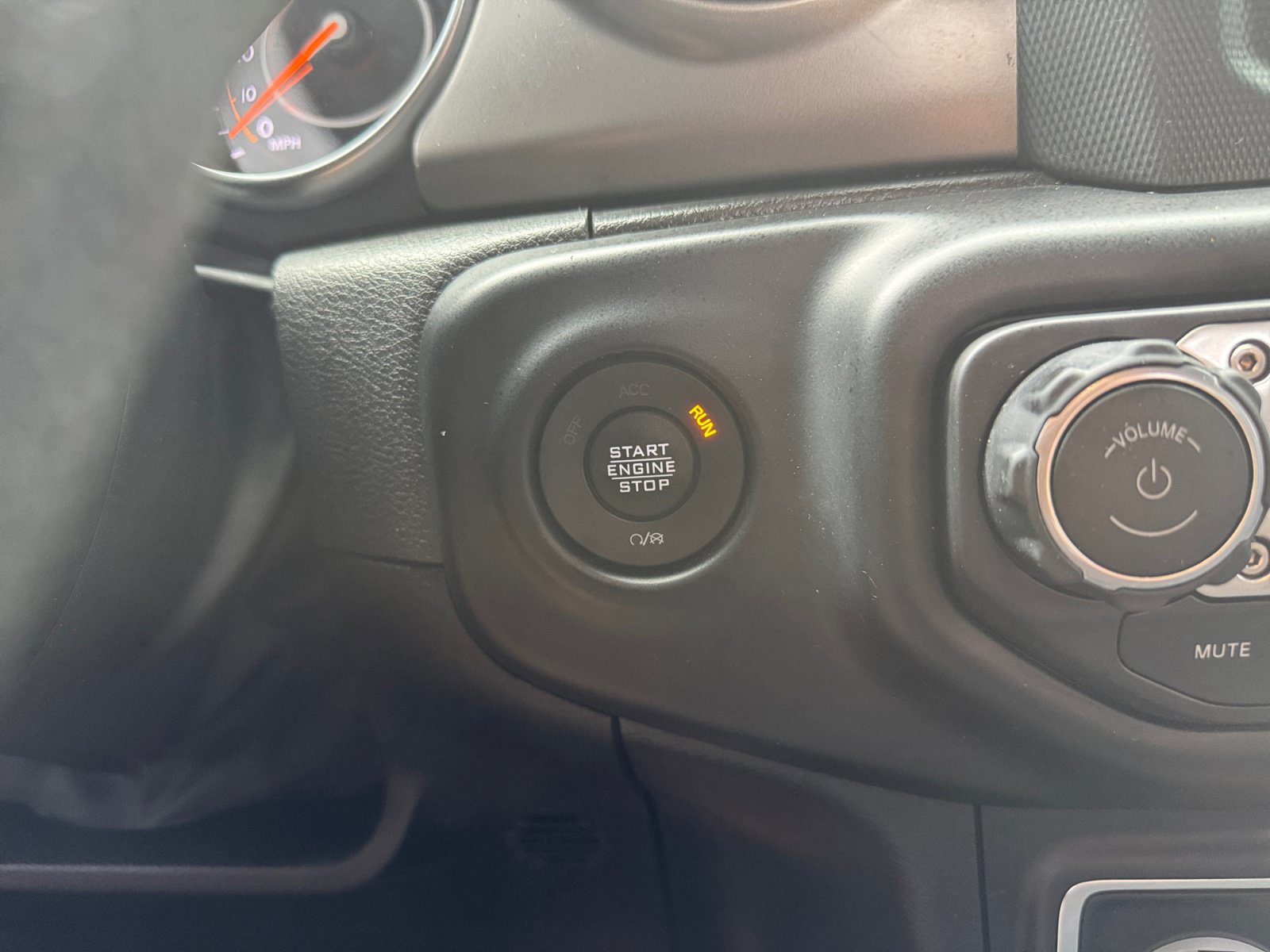 Used 2022 Jeep Wrangler Unlimited Sport AWD/4WD image 18