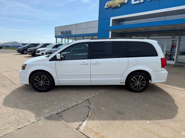 Used 2016 Dodge Grand Caravan R/T FWD image 2