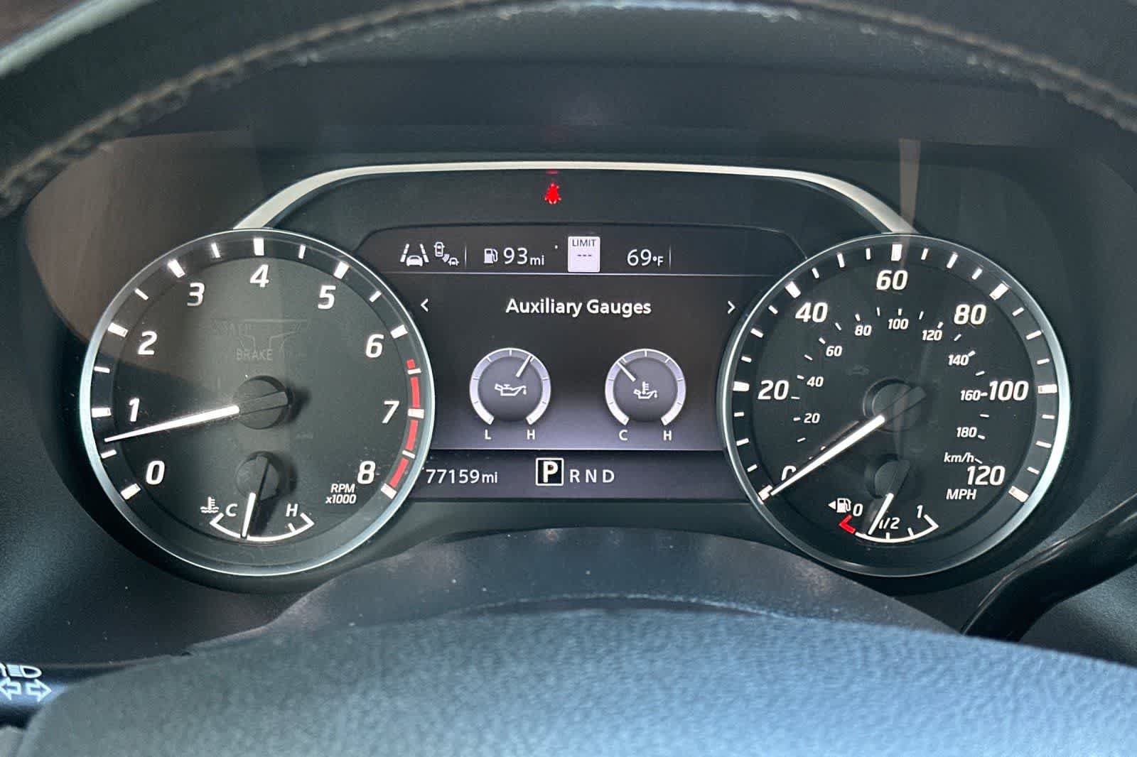 Used 2021 Nissan Titan Platinum Reserve w/ Moonroof Package RWD image 31