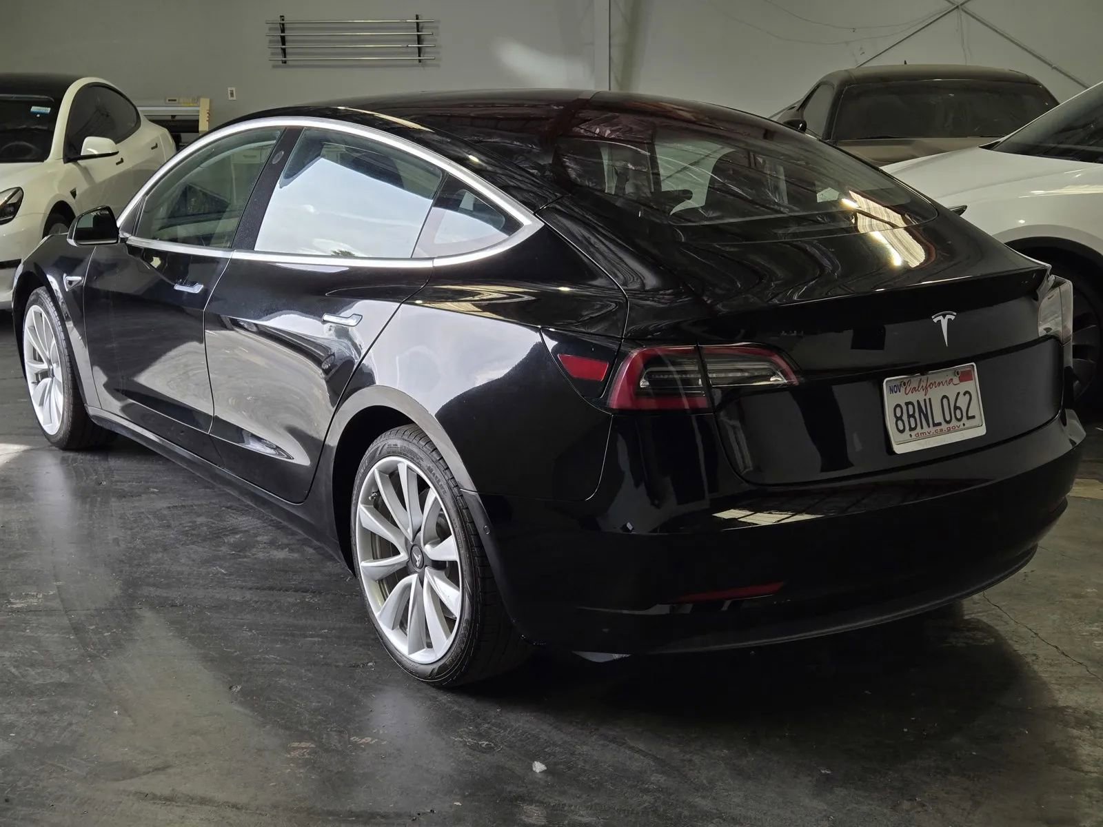 Used 2017 Tesla Model 3 Long Range RWD image 2