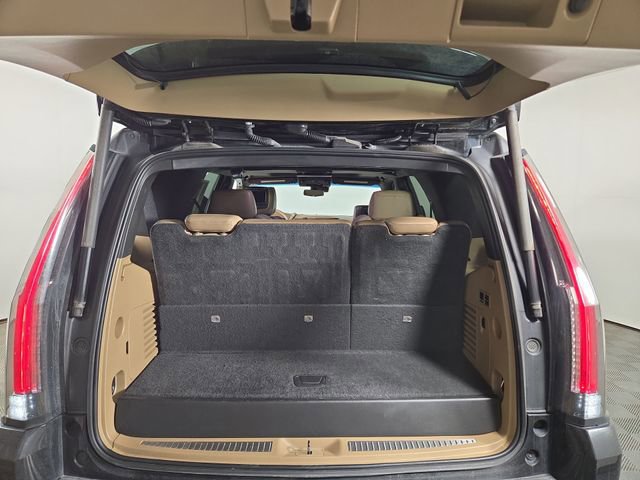 Used 2018 Cadillac Escalade Platinum image 33