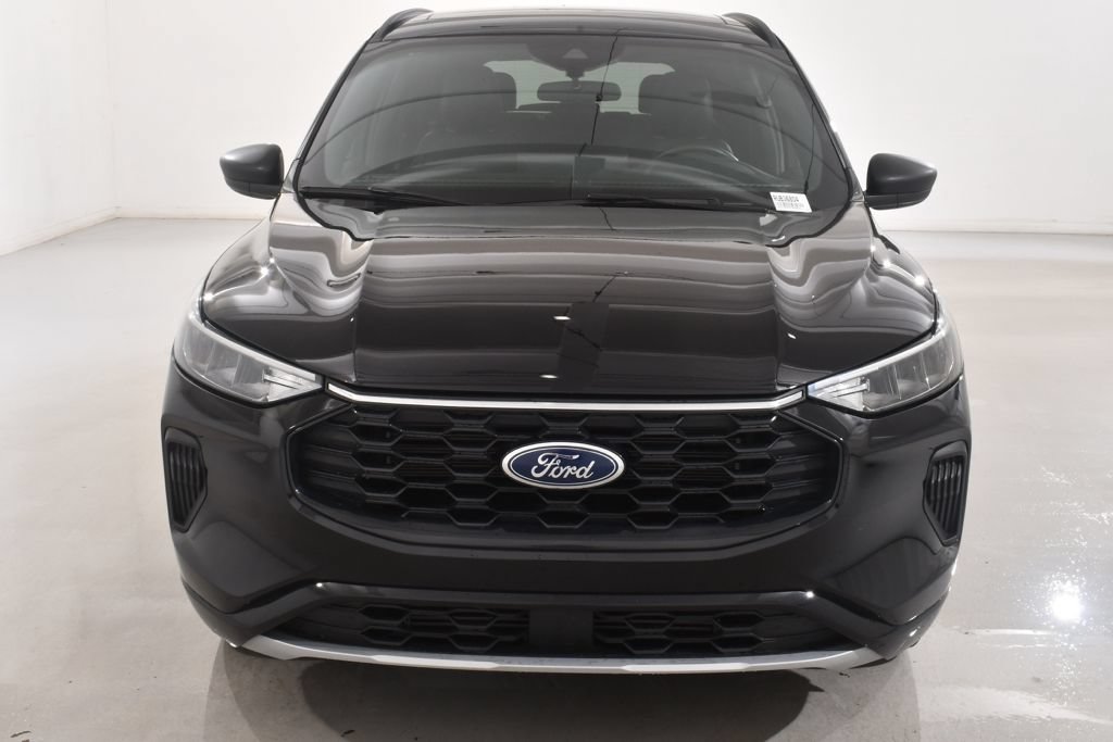 Used 2024 Ford Escape ST-Line w/ Tech Pack #1 AWD/4WD image 3