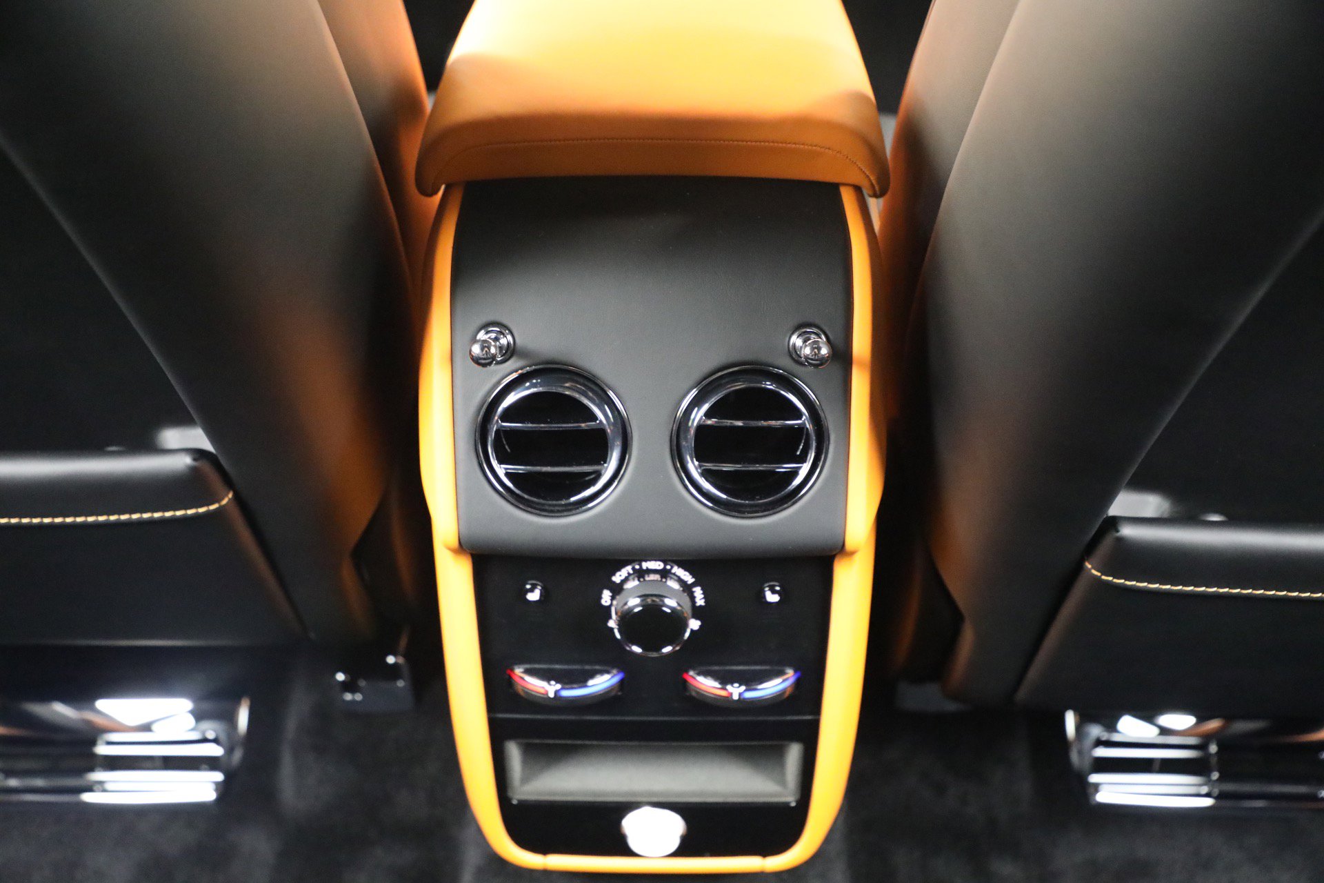 New 2026 Rolls-Royce Cullinan image 30