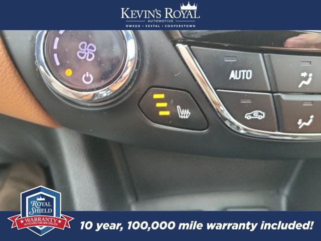 Used 2018 Chevrolet Cruze Premier w/ Premier True North Edition FWD image 8