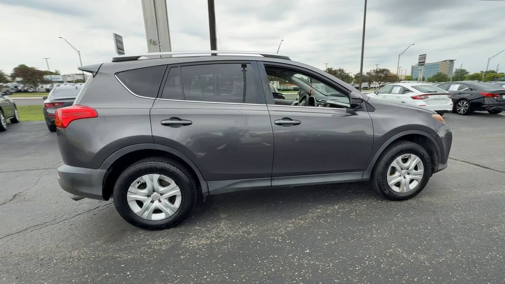 Used 2013 Toyota RAV4 LE FWD image 9