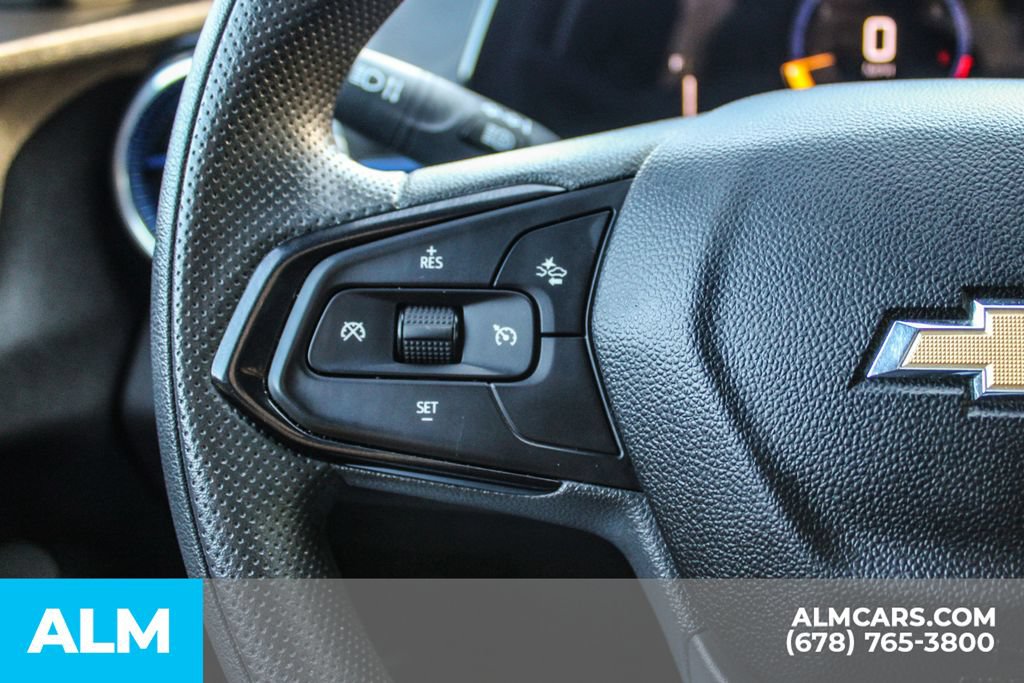 Used 2025 Chevrolet Trax LT FWD image 26