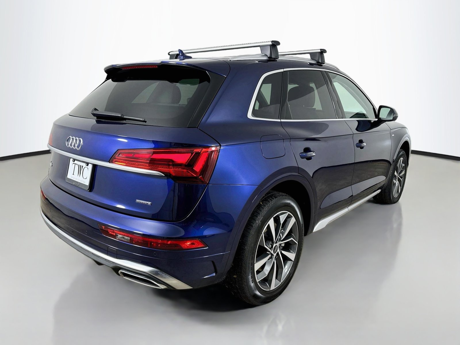 Used 2023 Audi Q5 2.0T Premium w/ Convenience Package AWD/4WD image 5