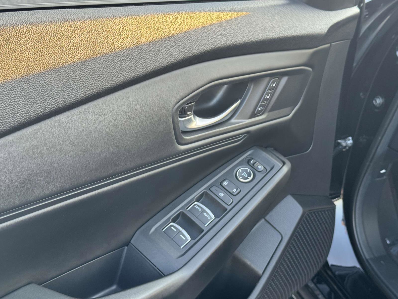 Used 2024 Honda Accord EX-L image 17