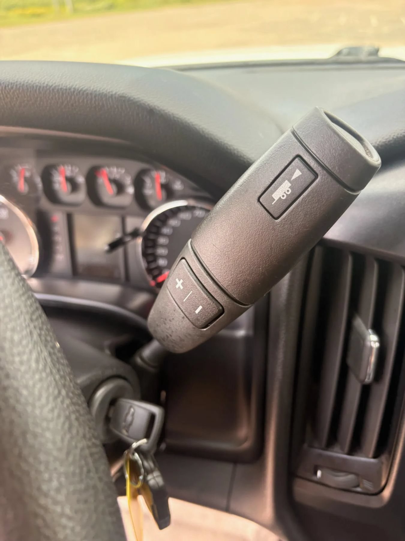 Used 2014 Chevrolet Silverado 1500 W/T w/ WT Convenience Package AWD/4WD image 17